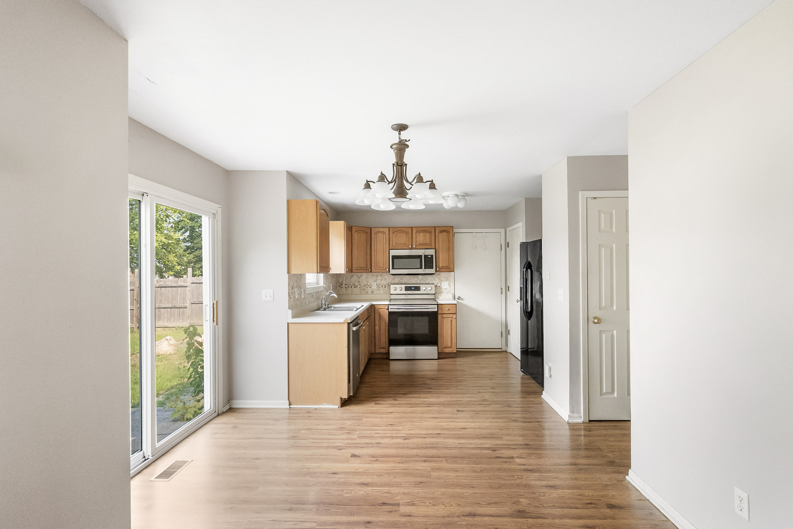 property viewer photo 6