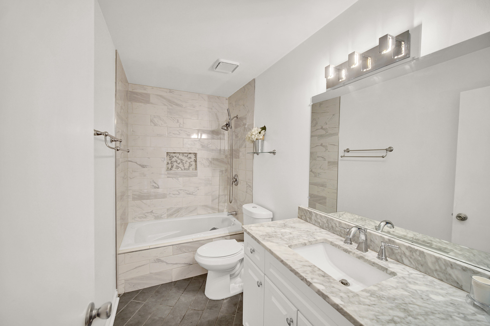 property viewer photo 20