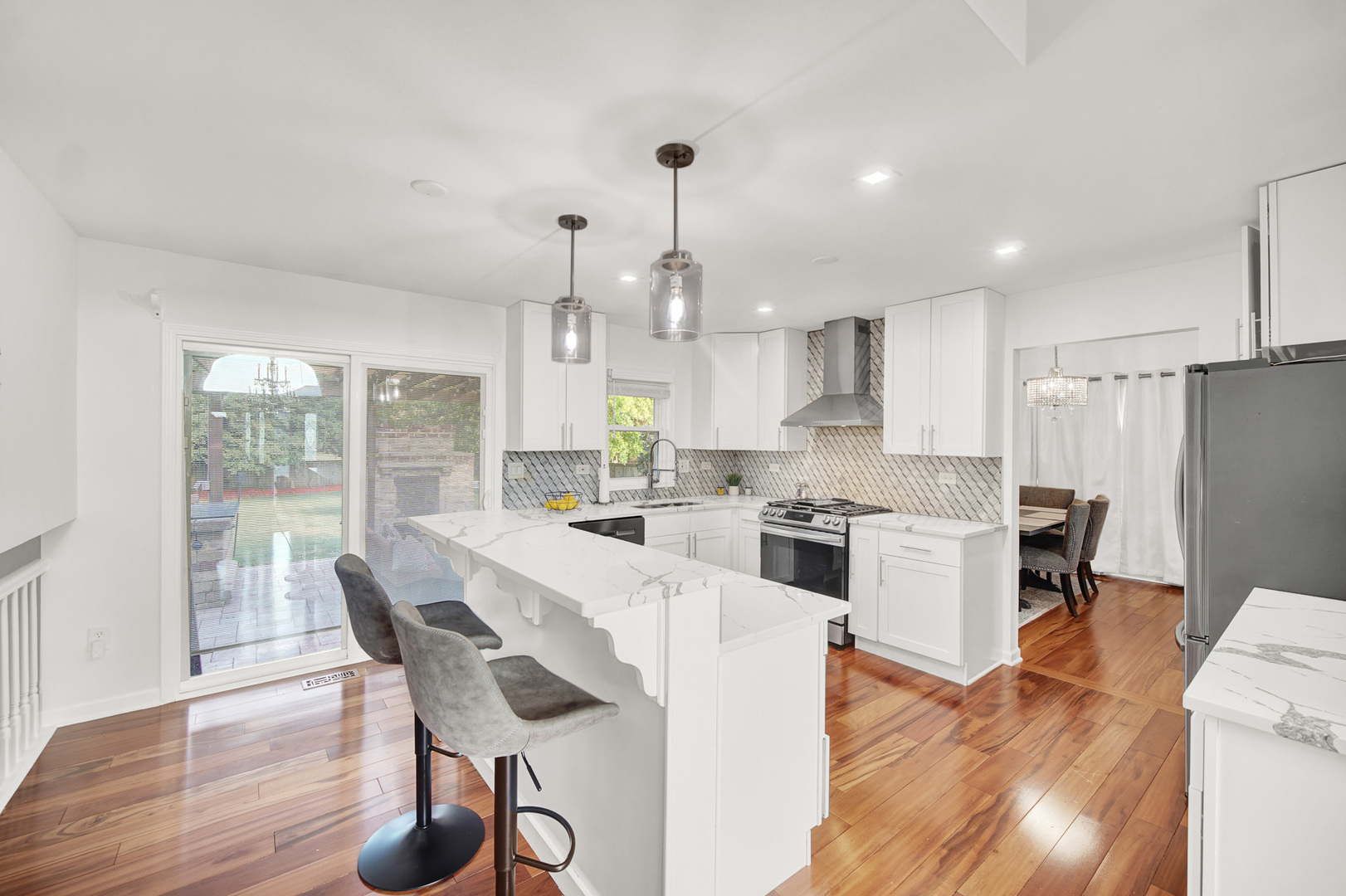 property viewer photo 5