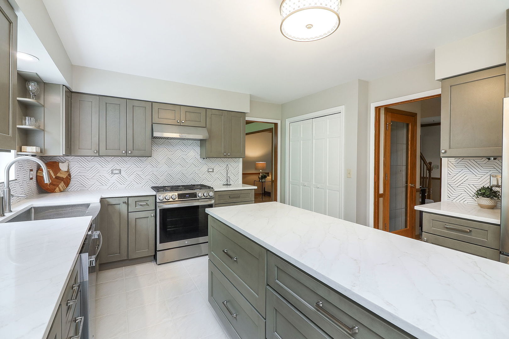 property viewer photo 10