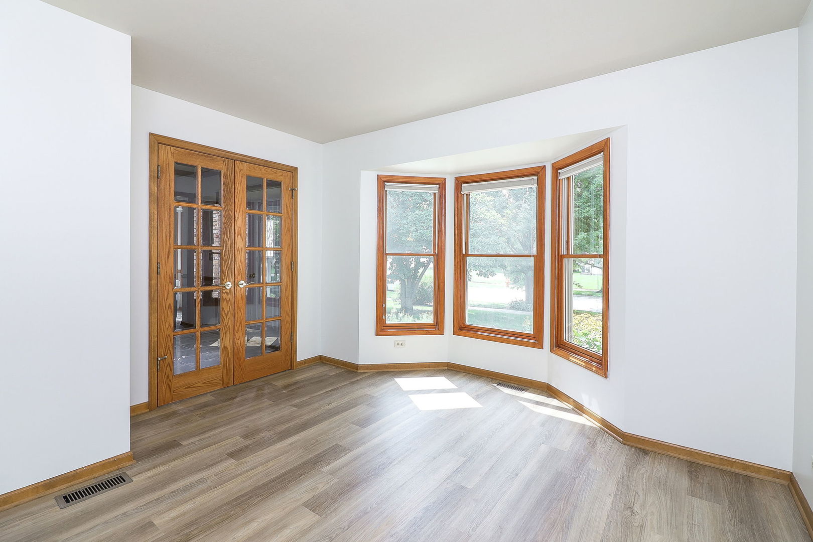property viewer photo 14
