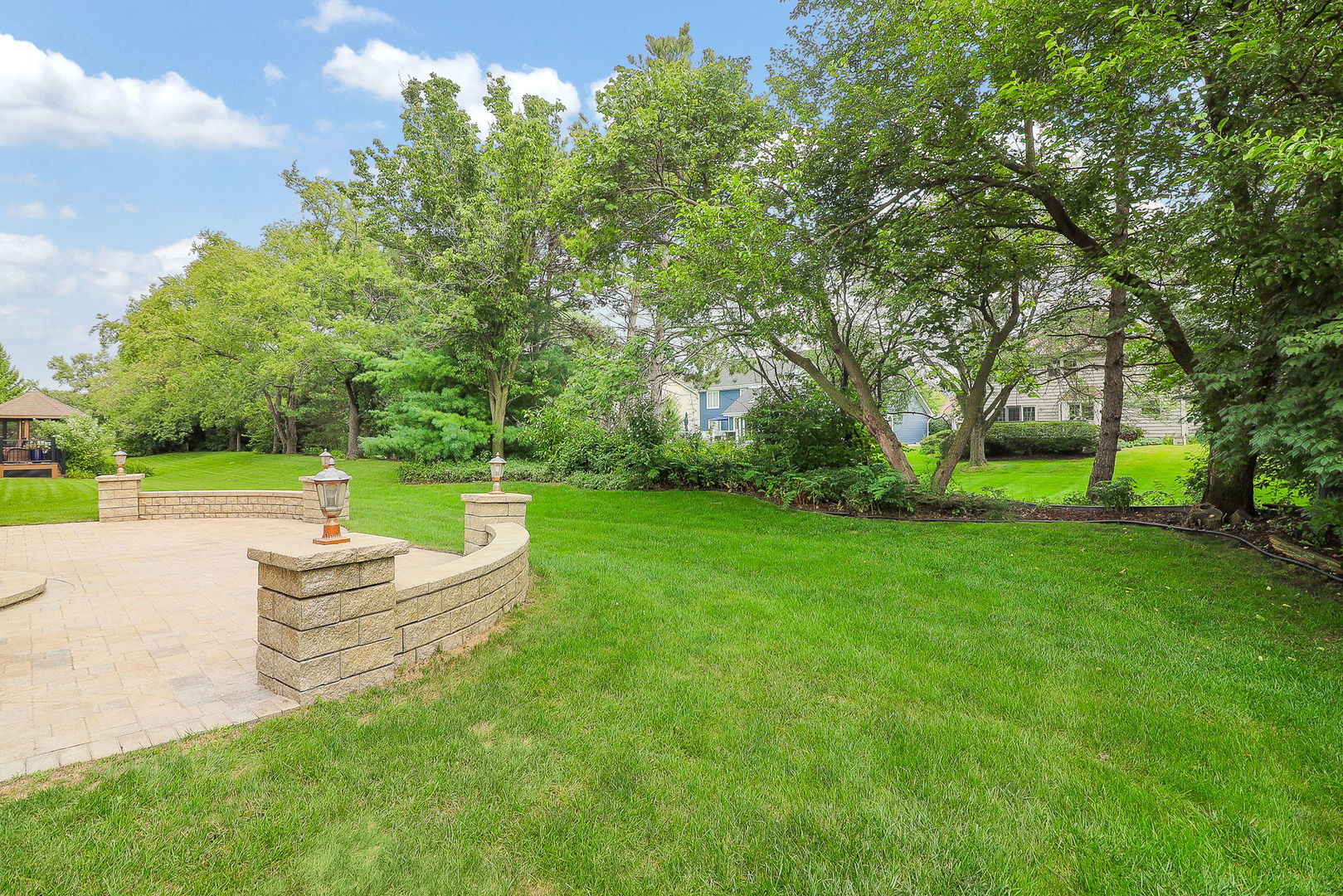 property viewer photo 27