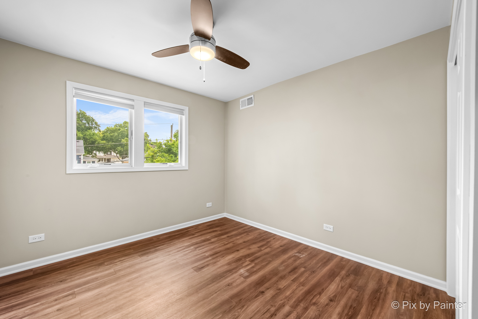 property viewer photo 14