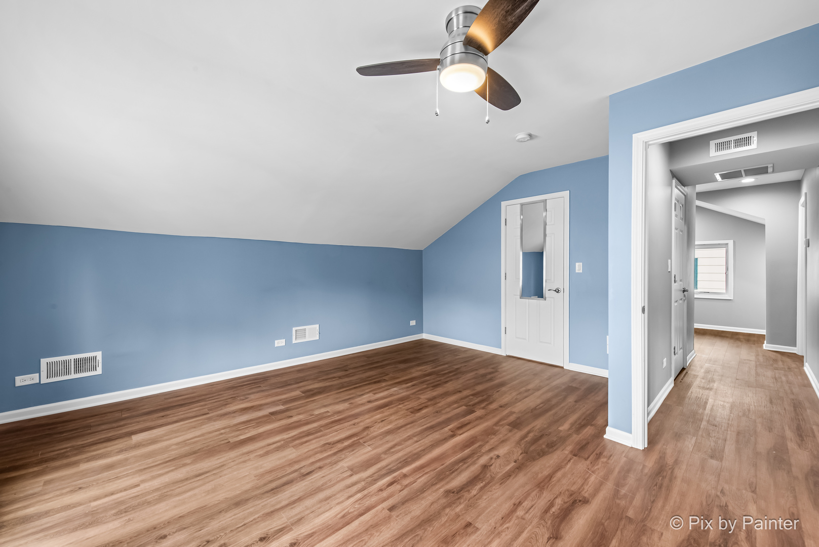 property viewer photo 16