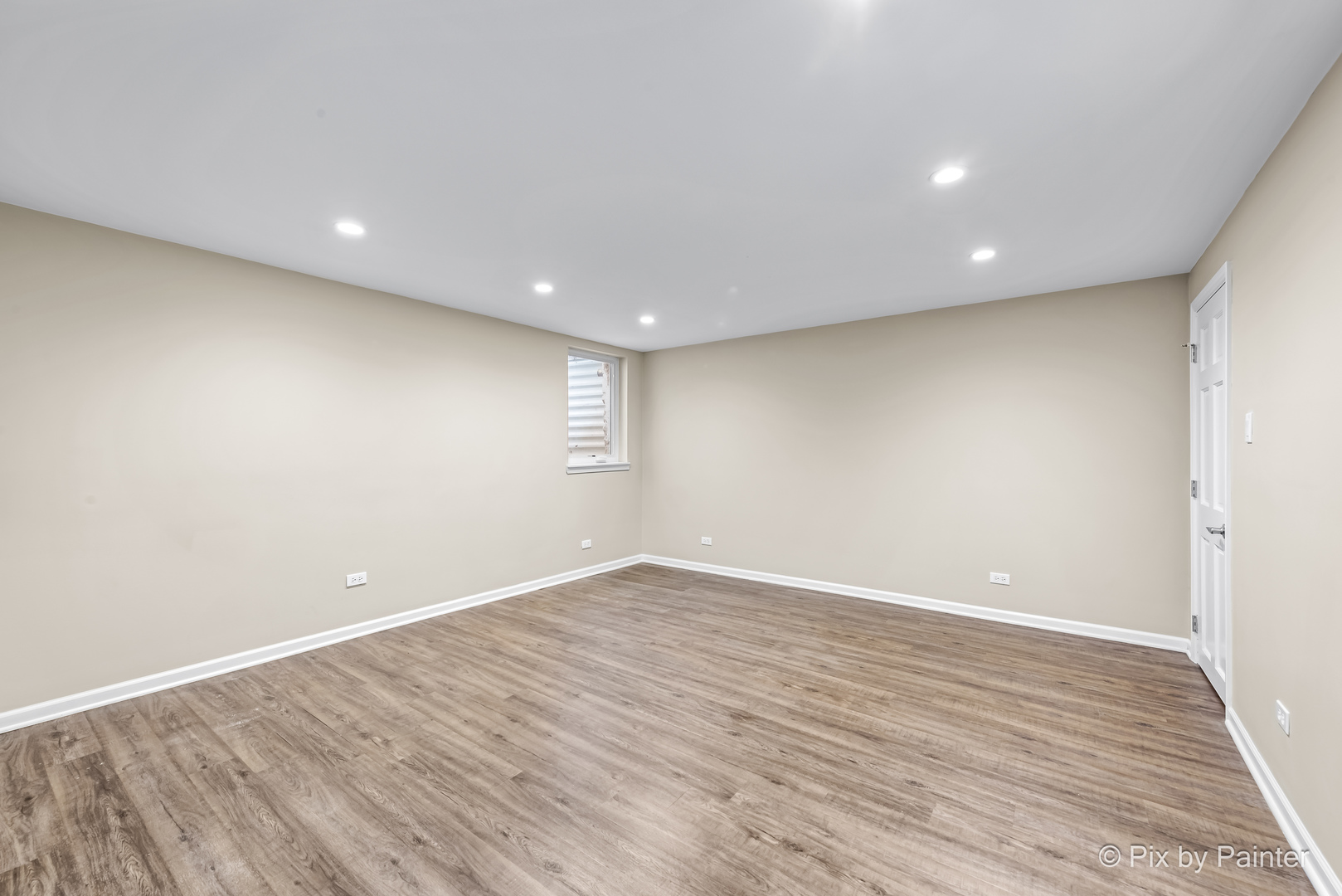property viewer photo 19