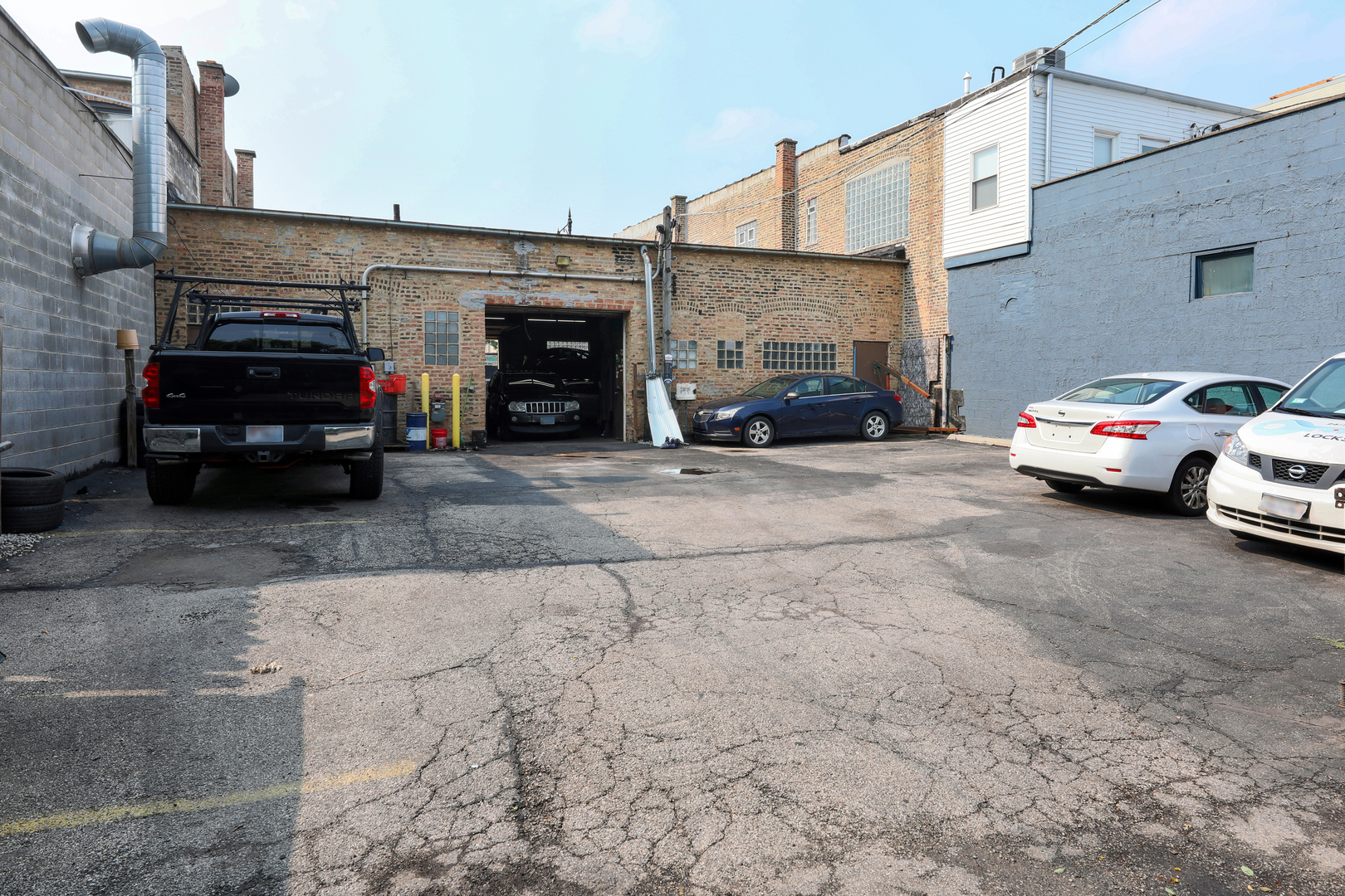 main property photo 9