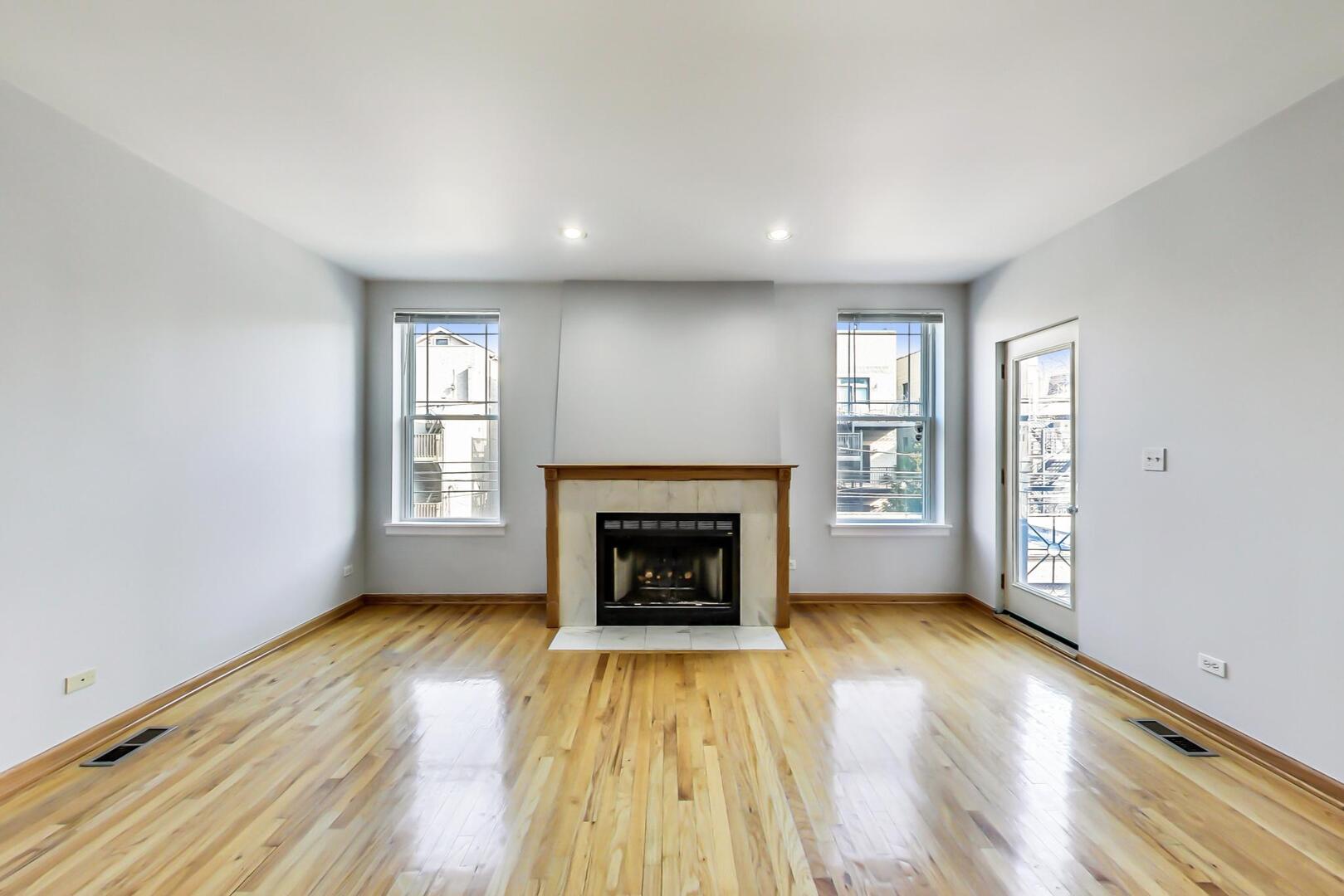 property viewer photo 7