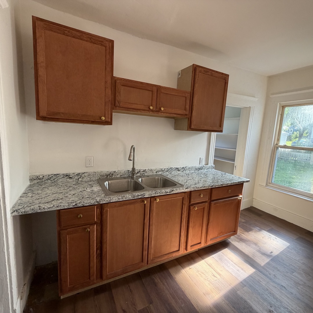 property viewer photo 12