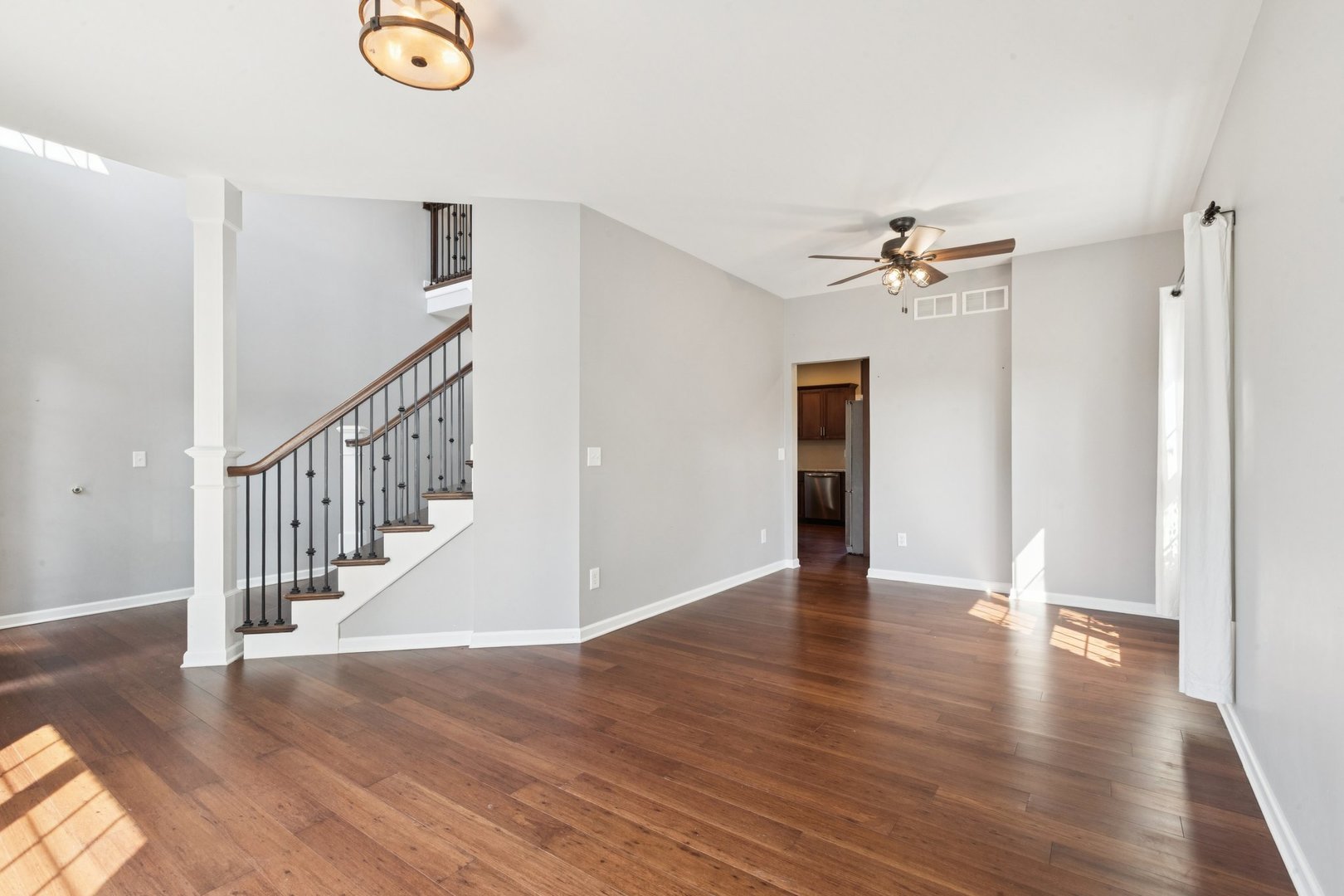 property viewer photo 7
