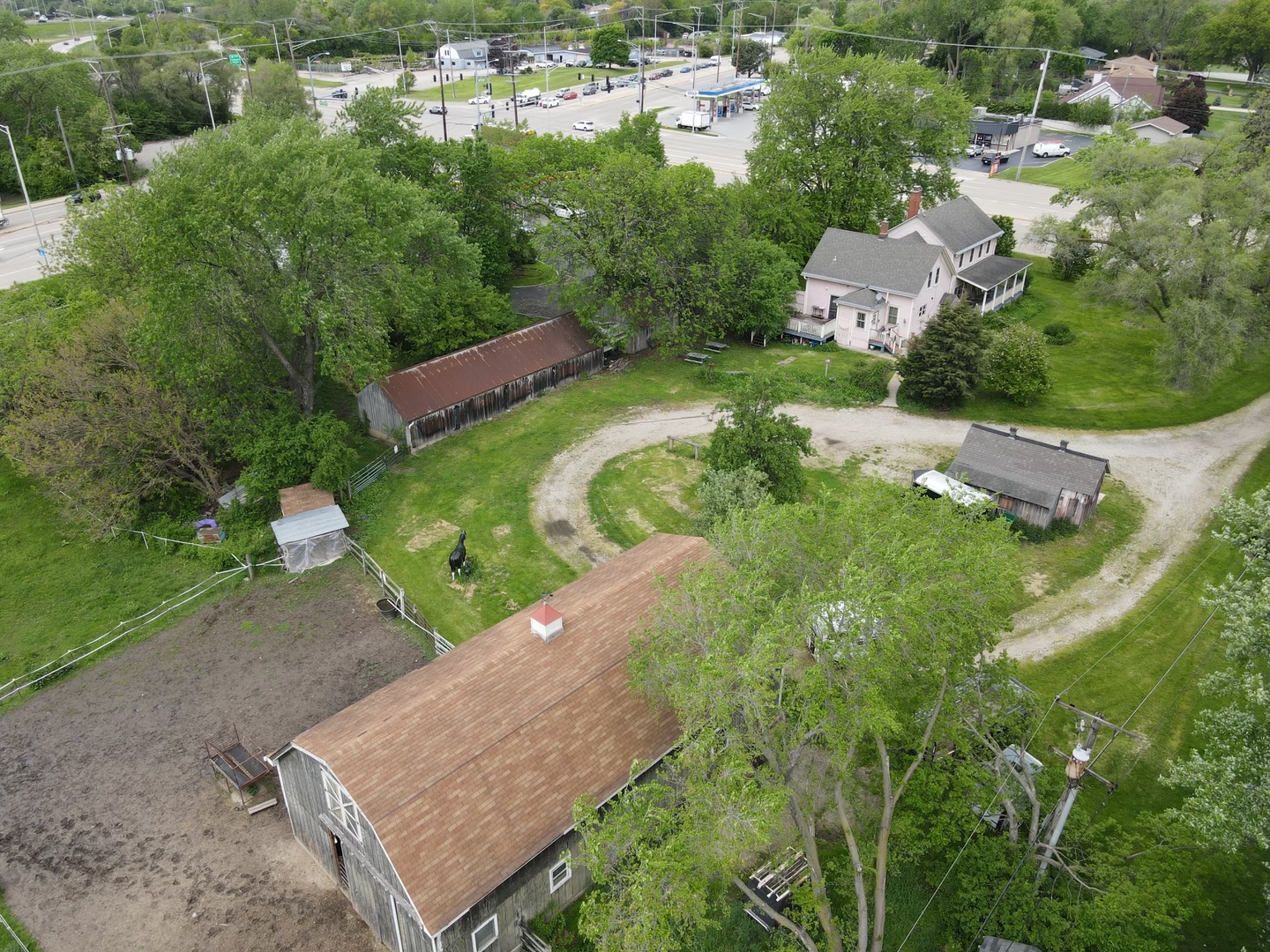 main property photo 3