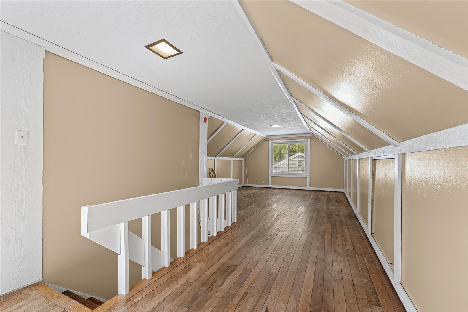 property viewer photo 19