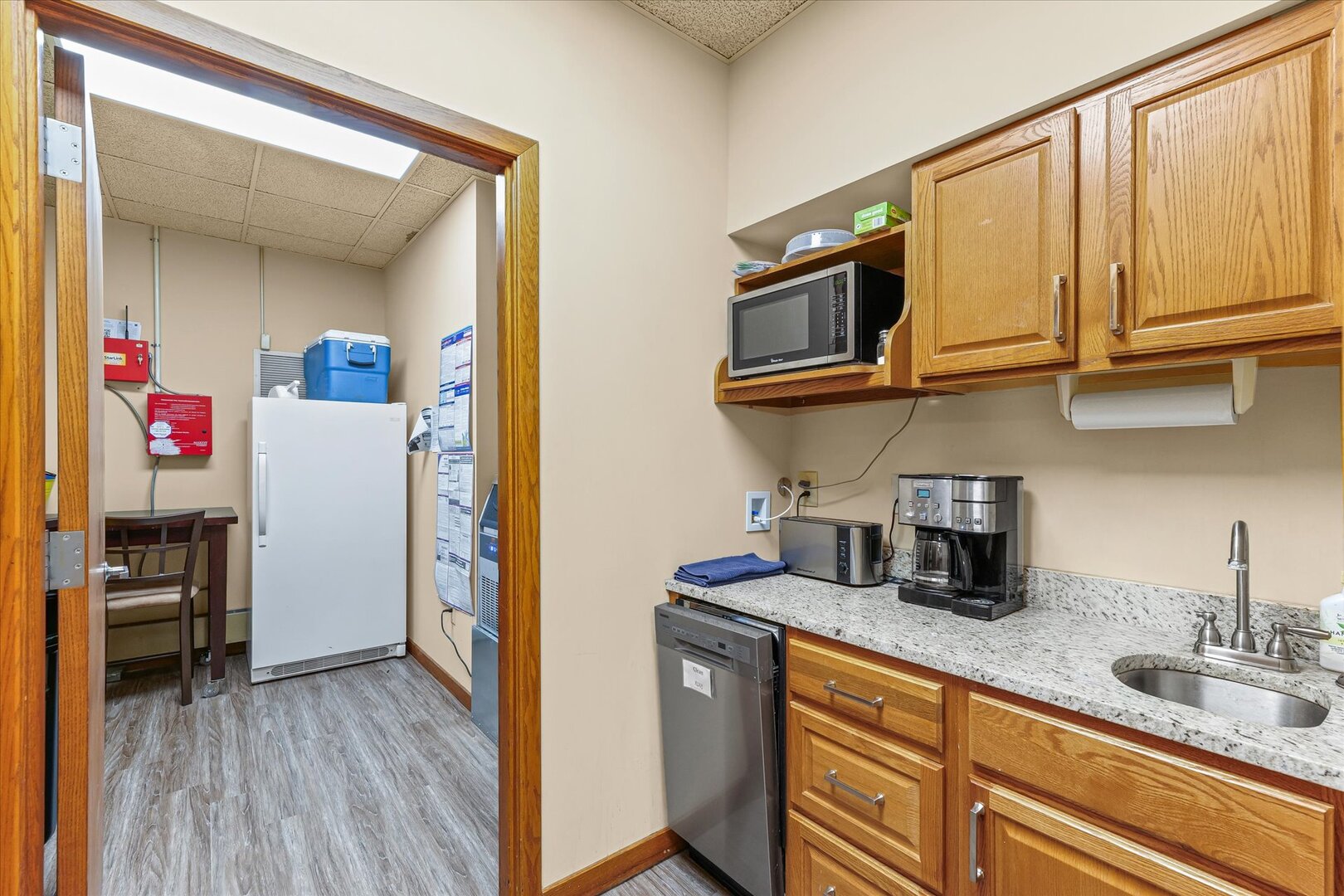main property photo 19