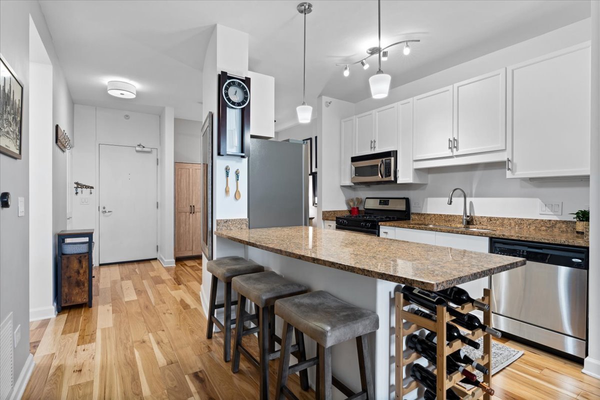 property viewer photo 4