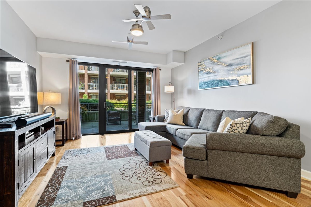 property viewer photo 7