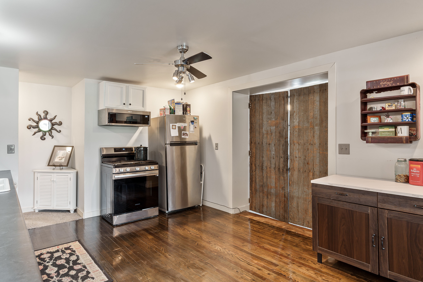 main property photo 74