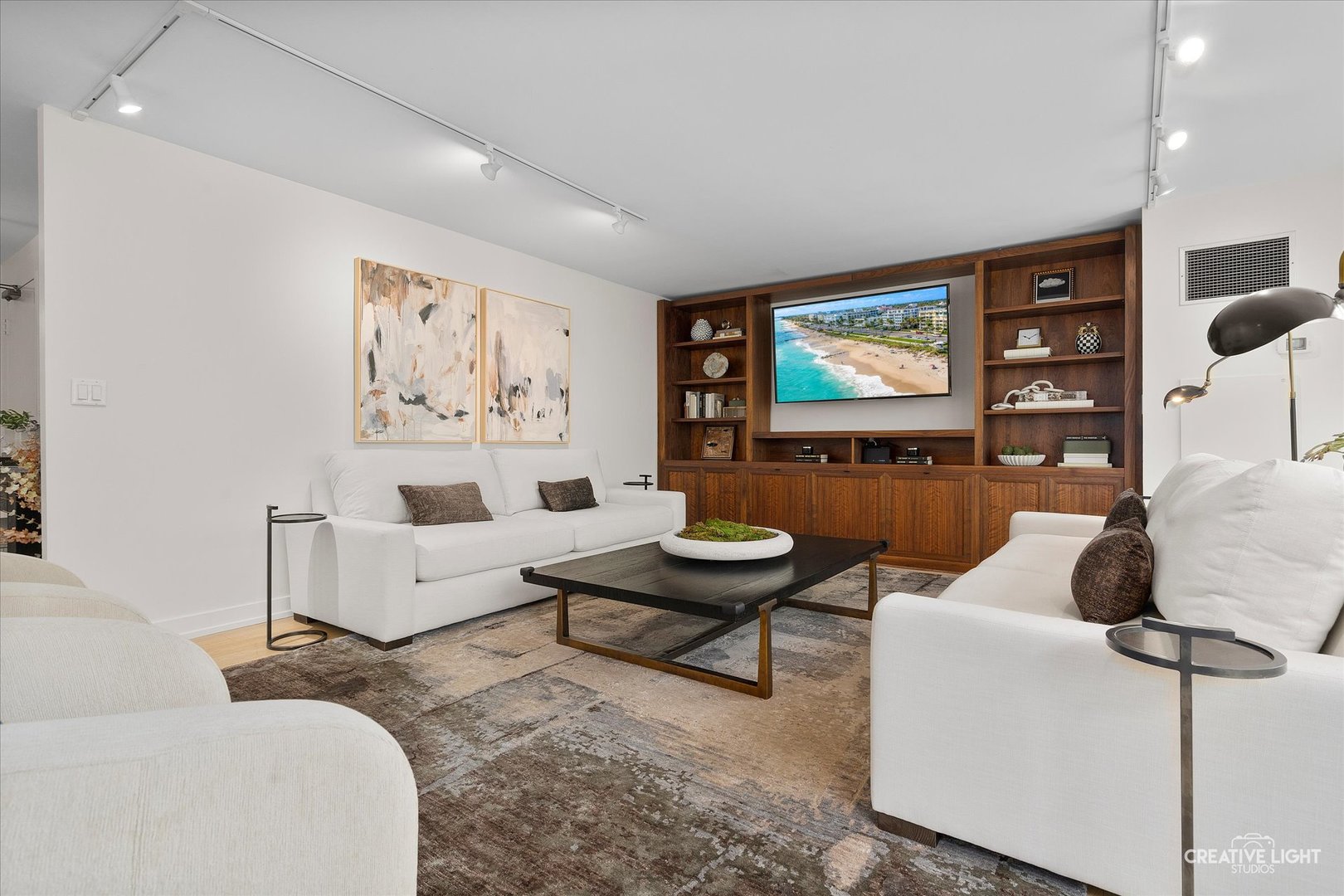 property viewer photo 4