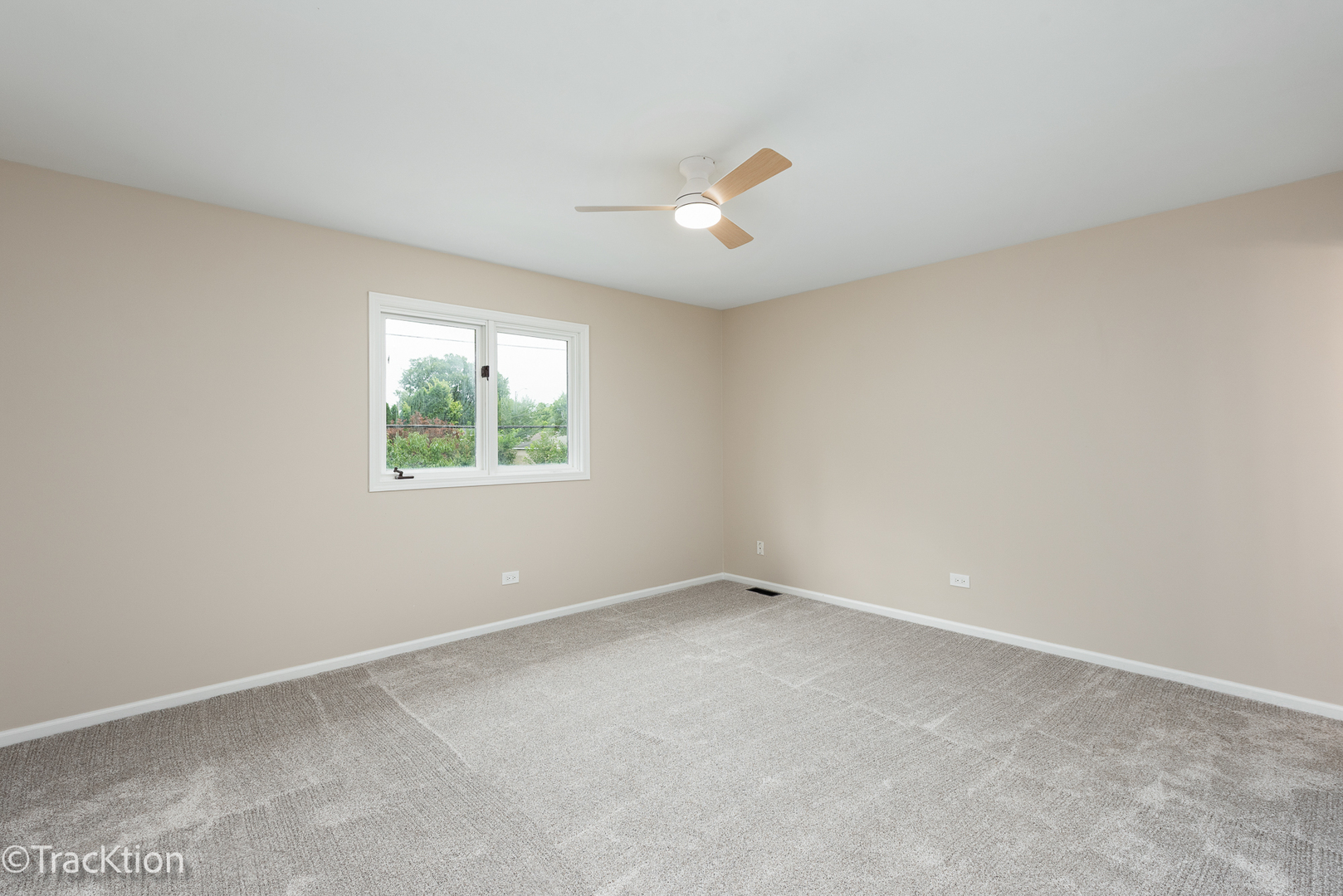 property viewer photo 10