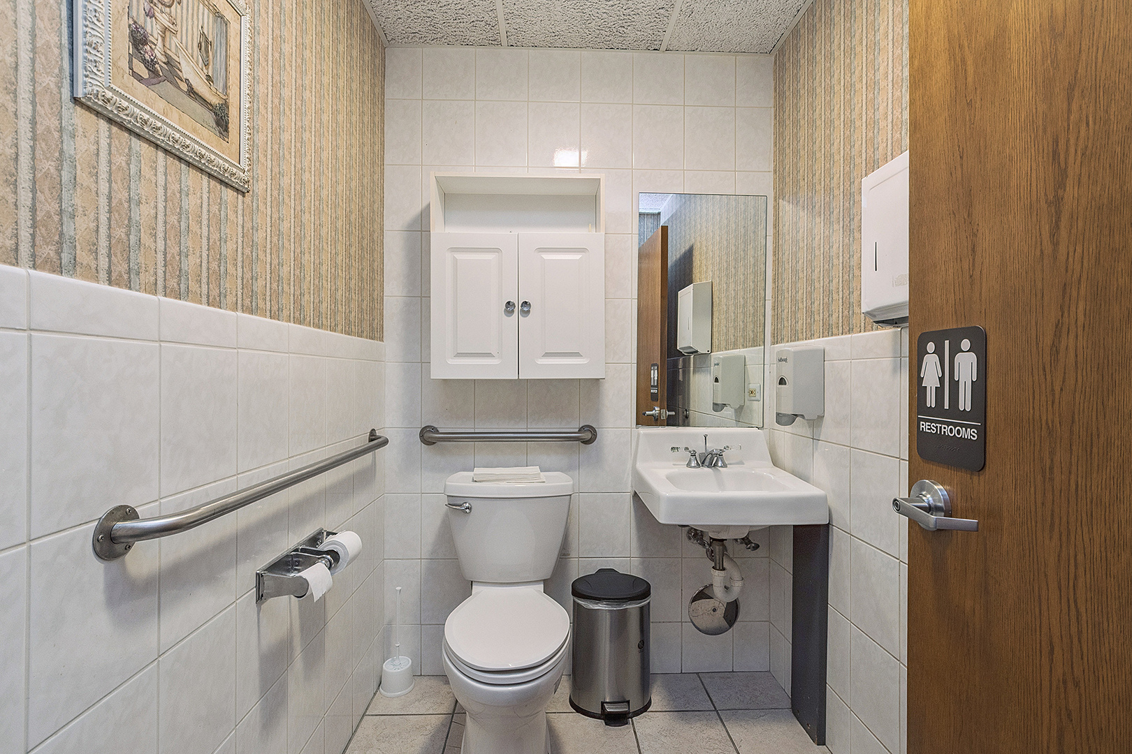 main property photo 16