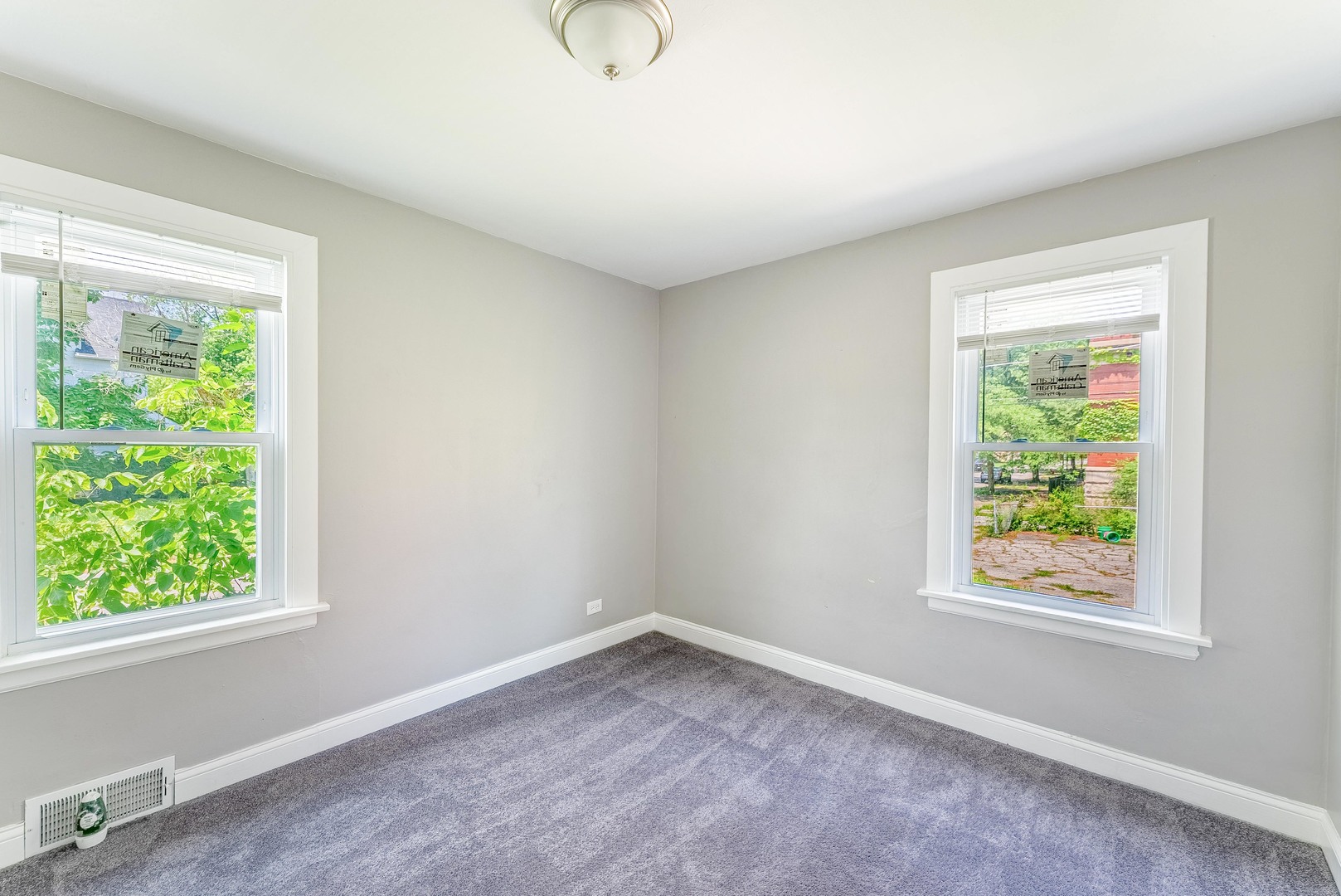 property viewer photo 10