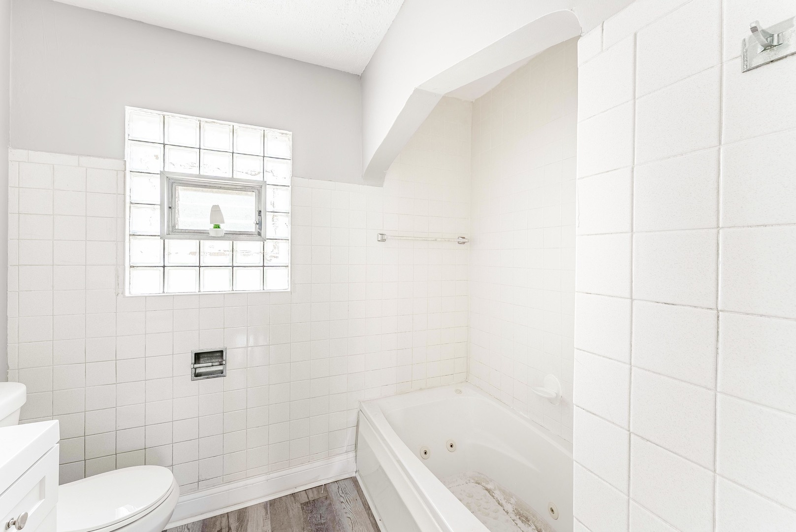 property viewer photo 8