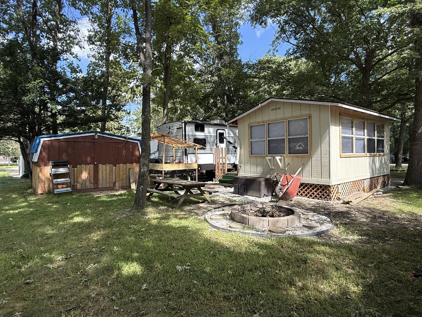 main property photo 19