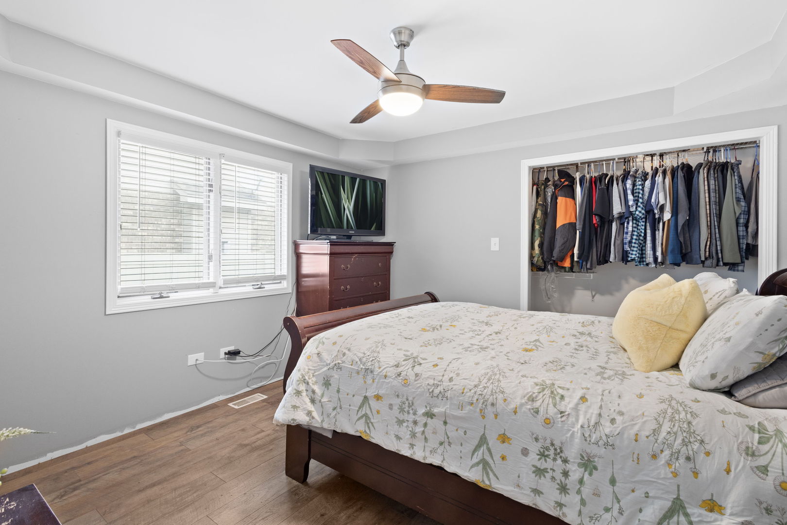property viewer photo 8