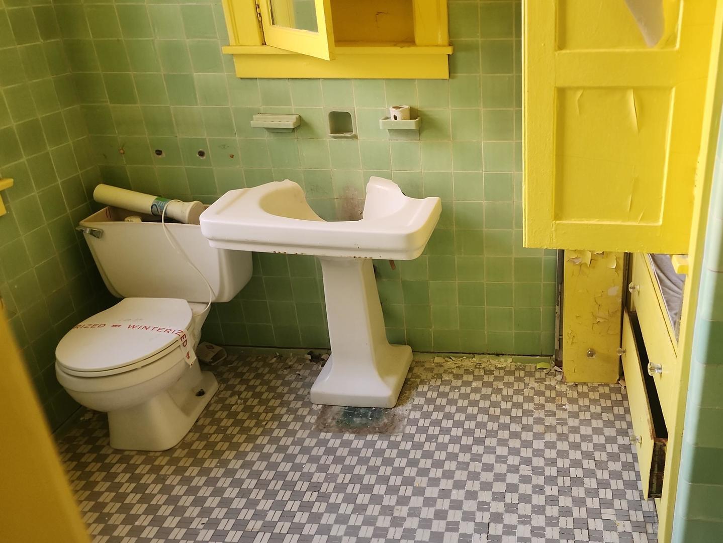 property viewer photo 7