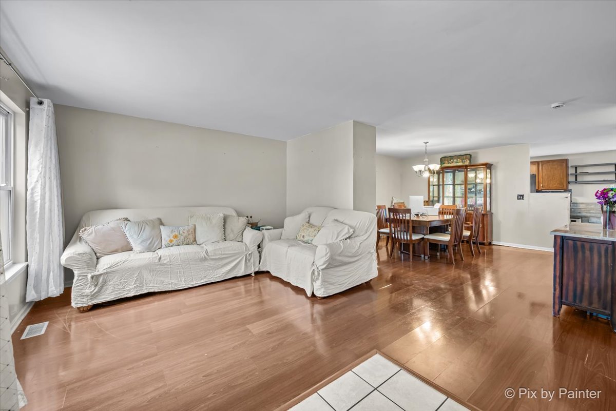 property viewer photo 4