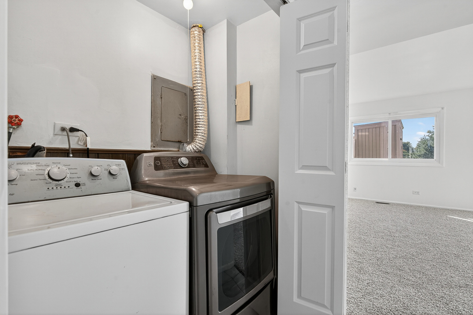 property viewer photo 9