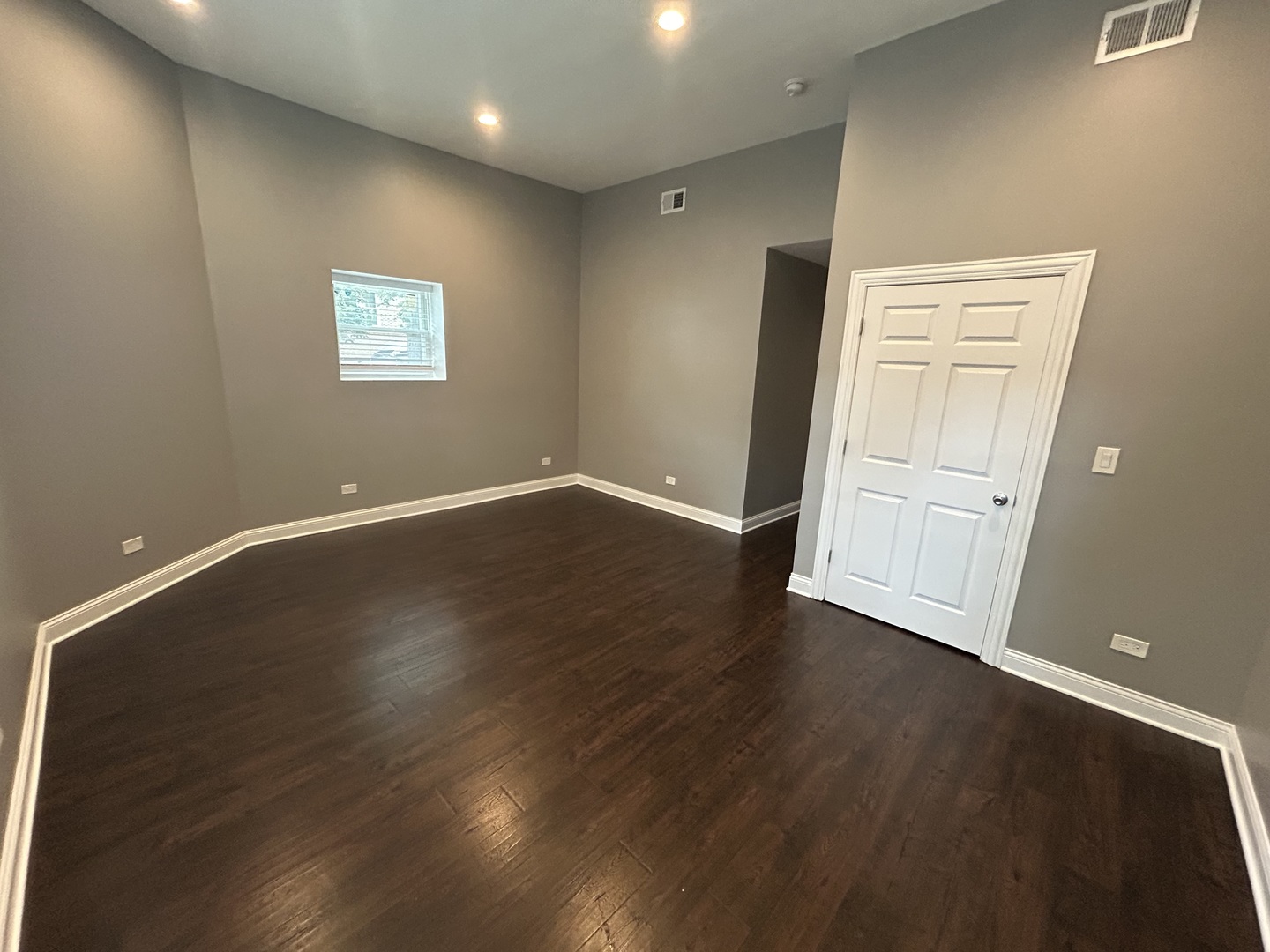 property viewer photo 9