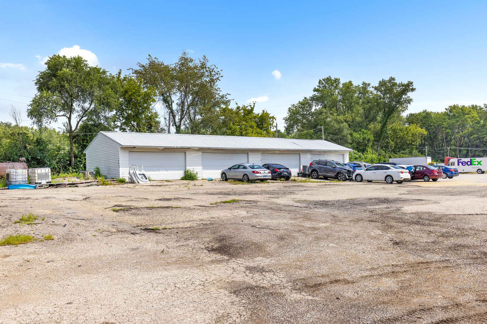 main property photo 12