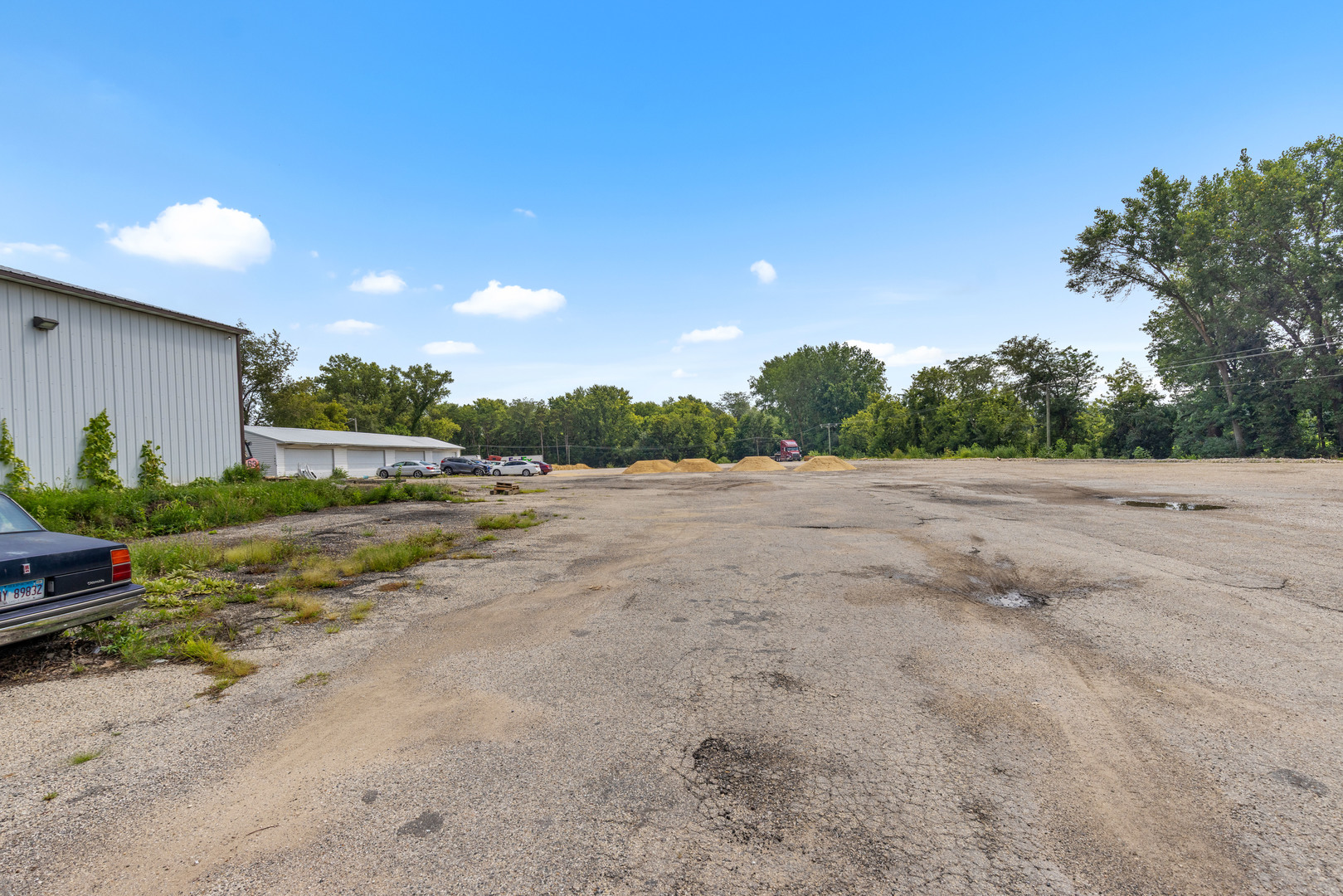 main property photo 17