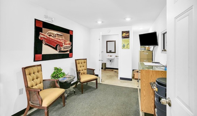 main property photo 17