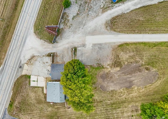 main property photo 36