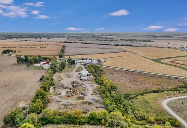main property photo 38