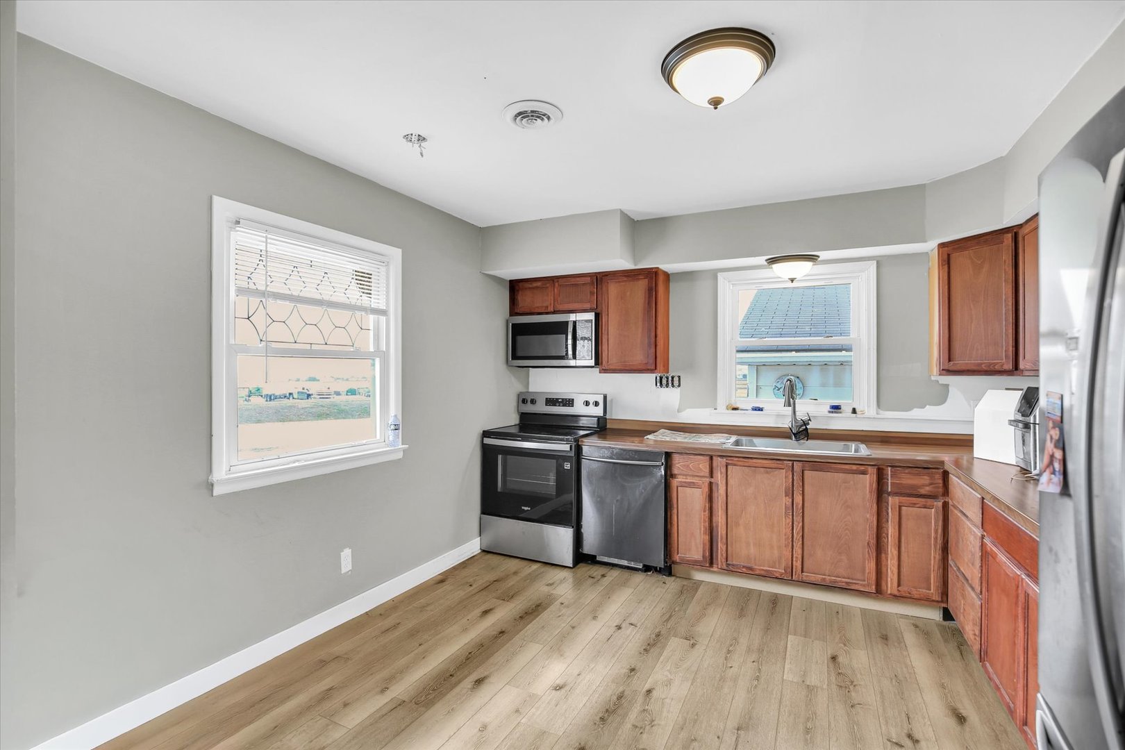 main property photo 53