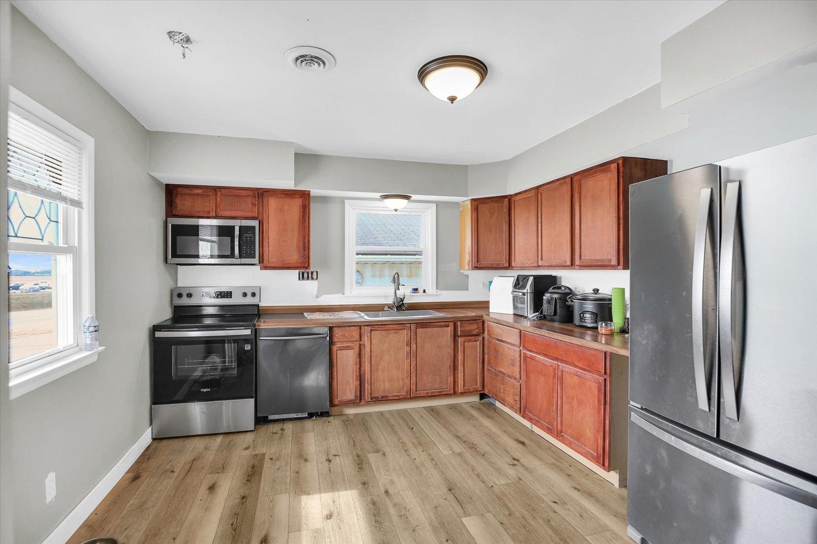 main property photo 54
