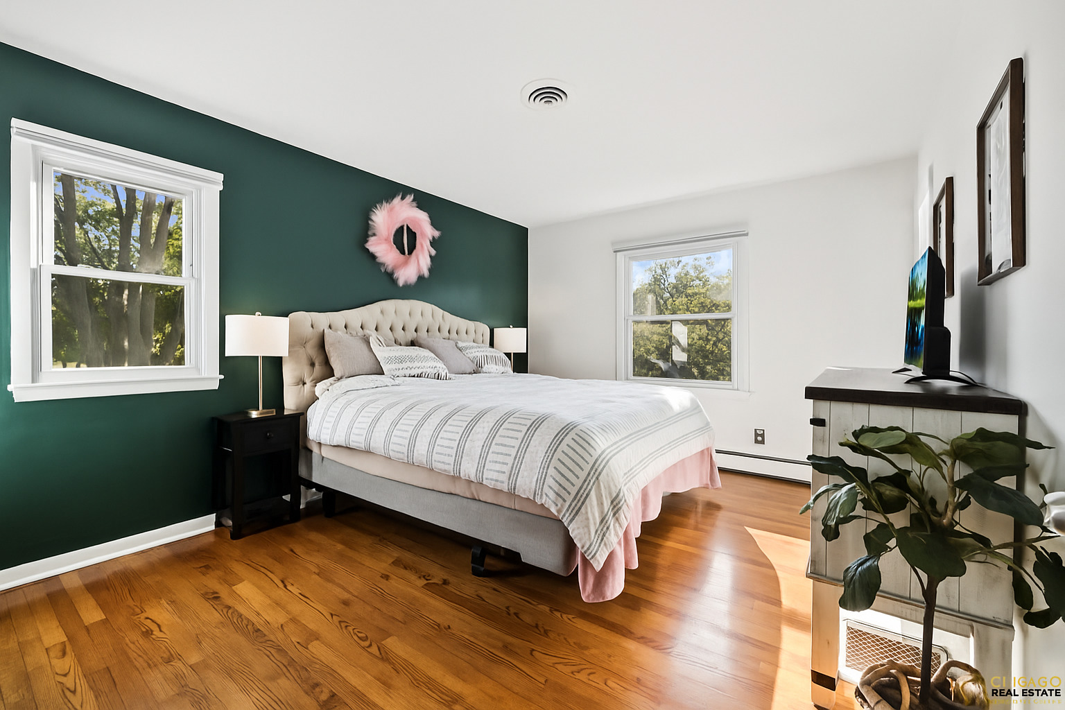property viewer photo 15
