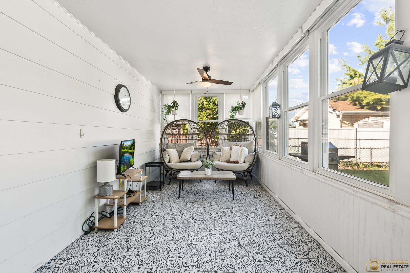 property viewer photo 25