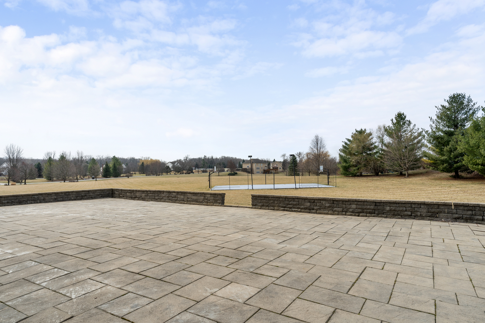 main property photo 29