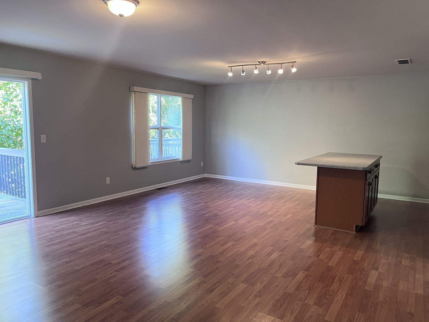property viewer photo 5