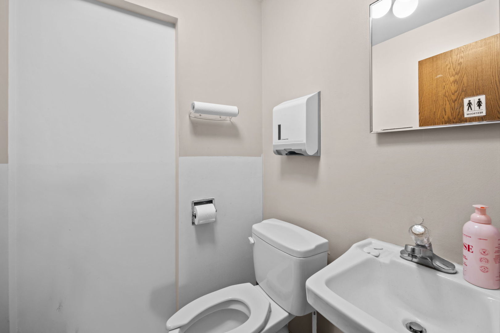 main property photo 7