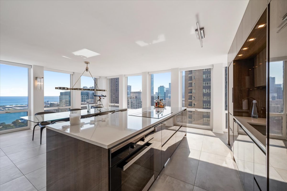 property viewer photo 13