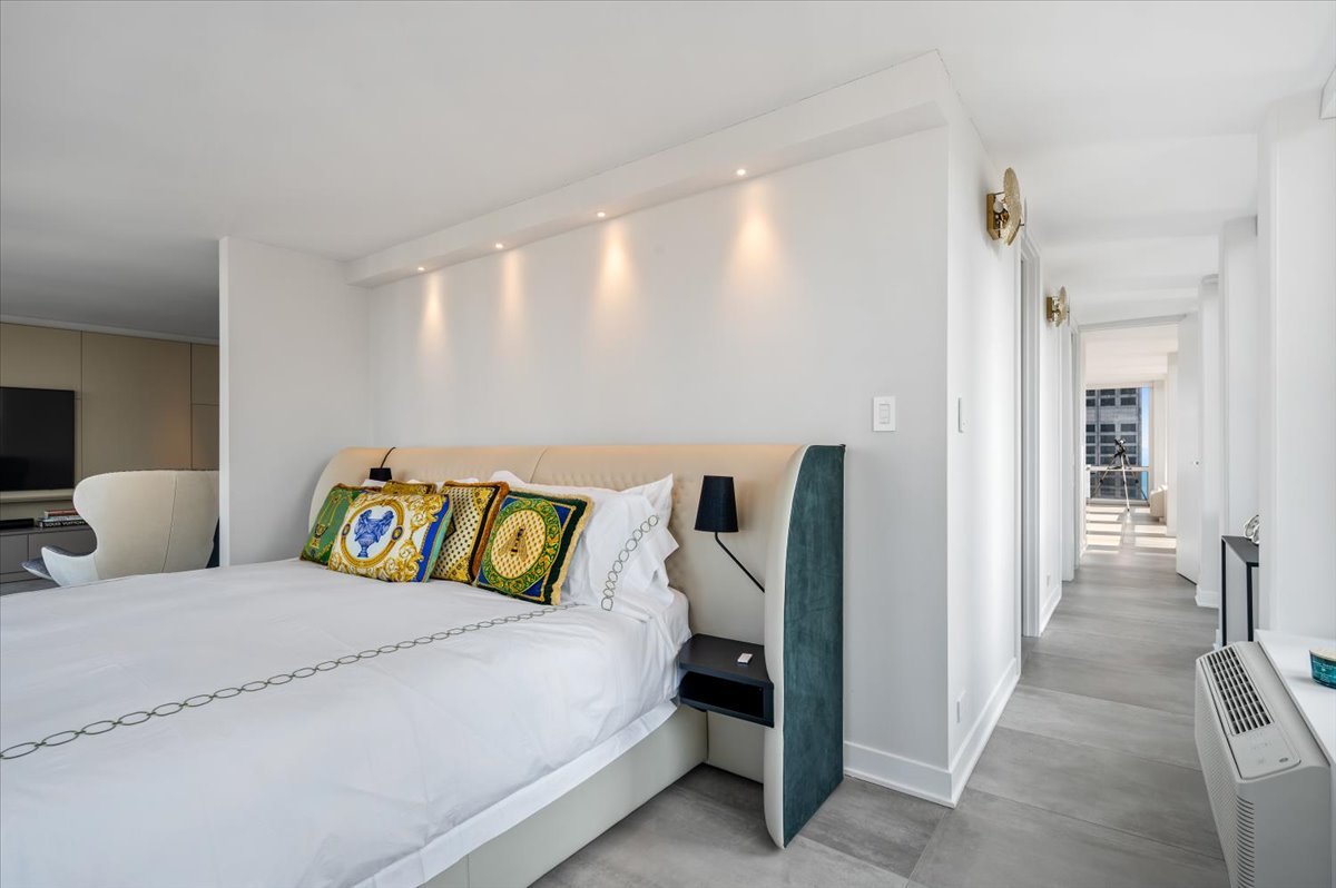 property viewer photo 18