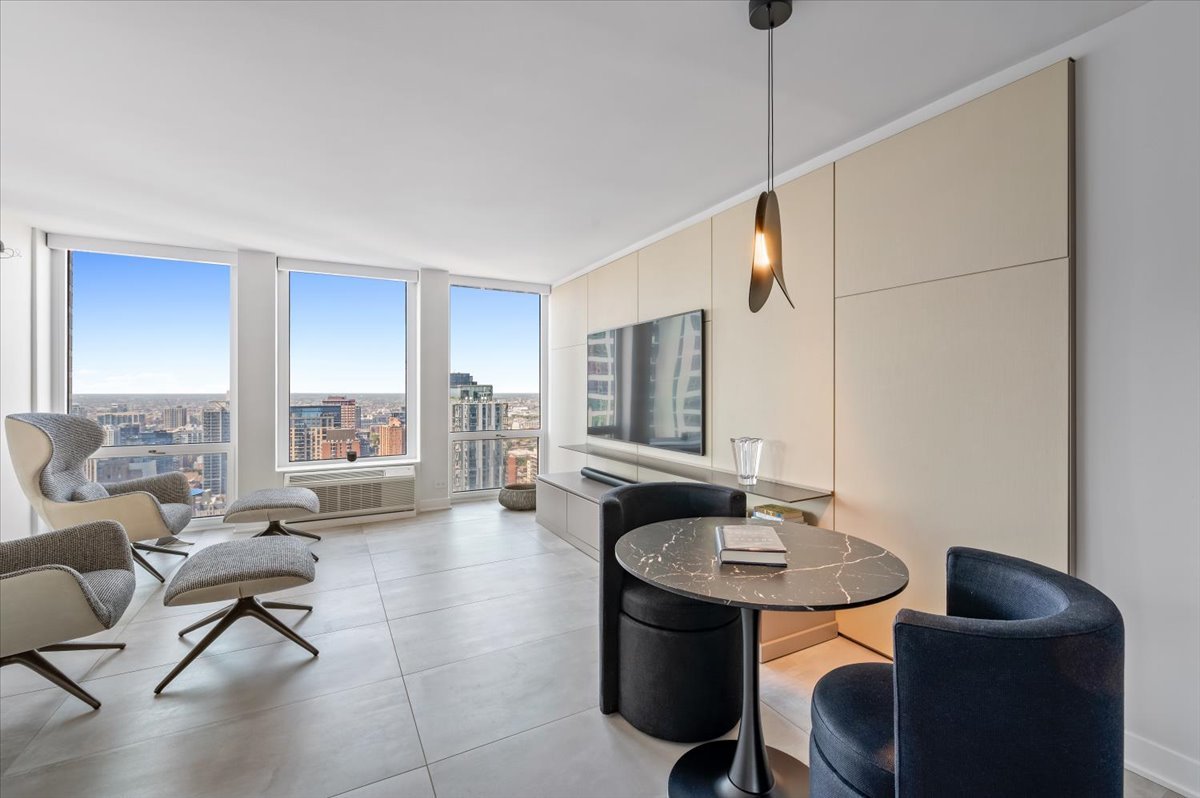 property viewer photo 23
