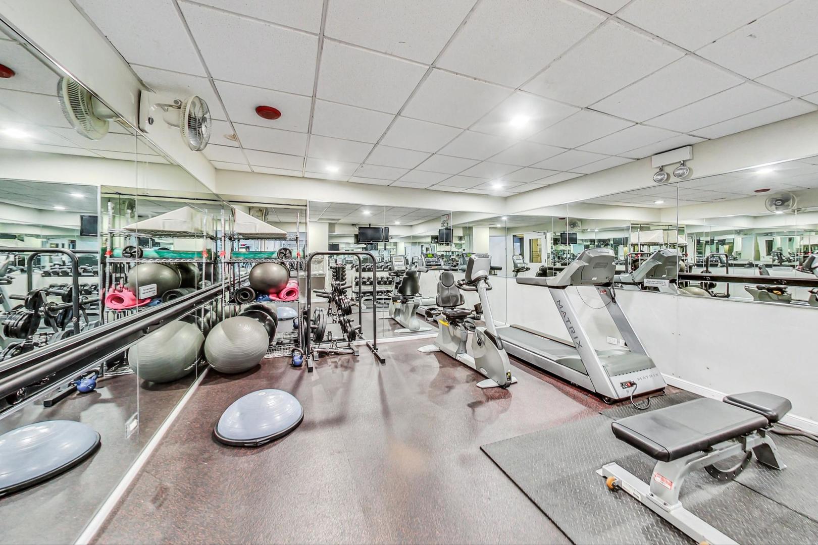 property viewer photo 31