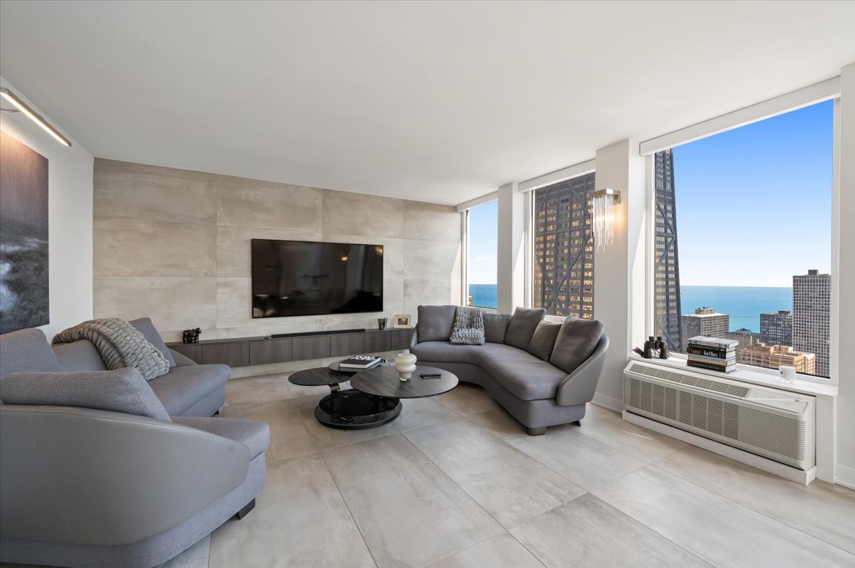 property viewer photo 4