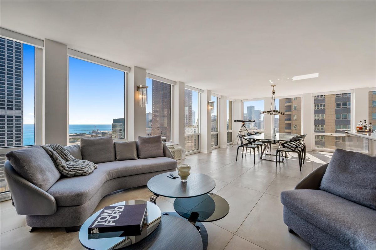 property viewer photo 6