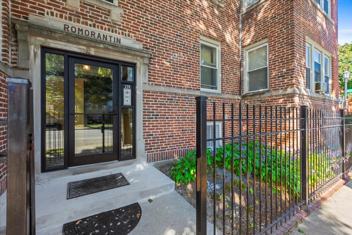 property viewer photo 1
