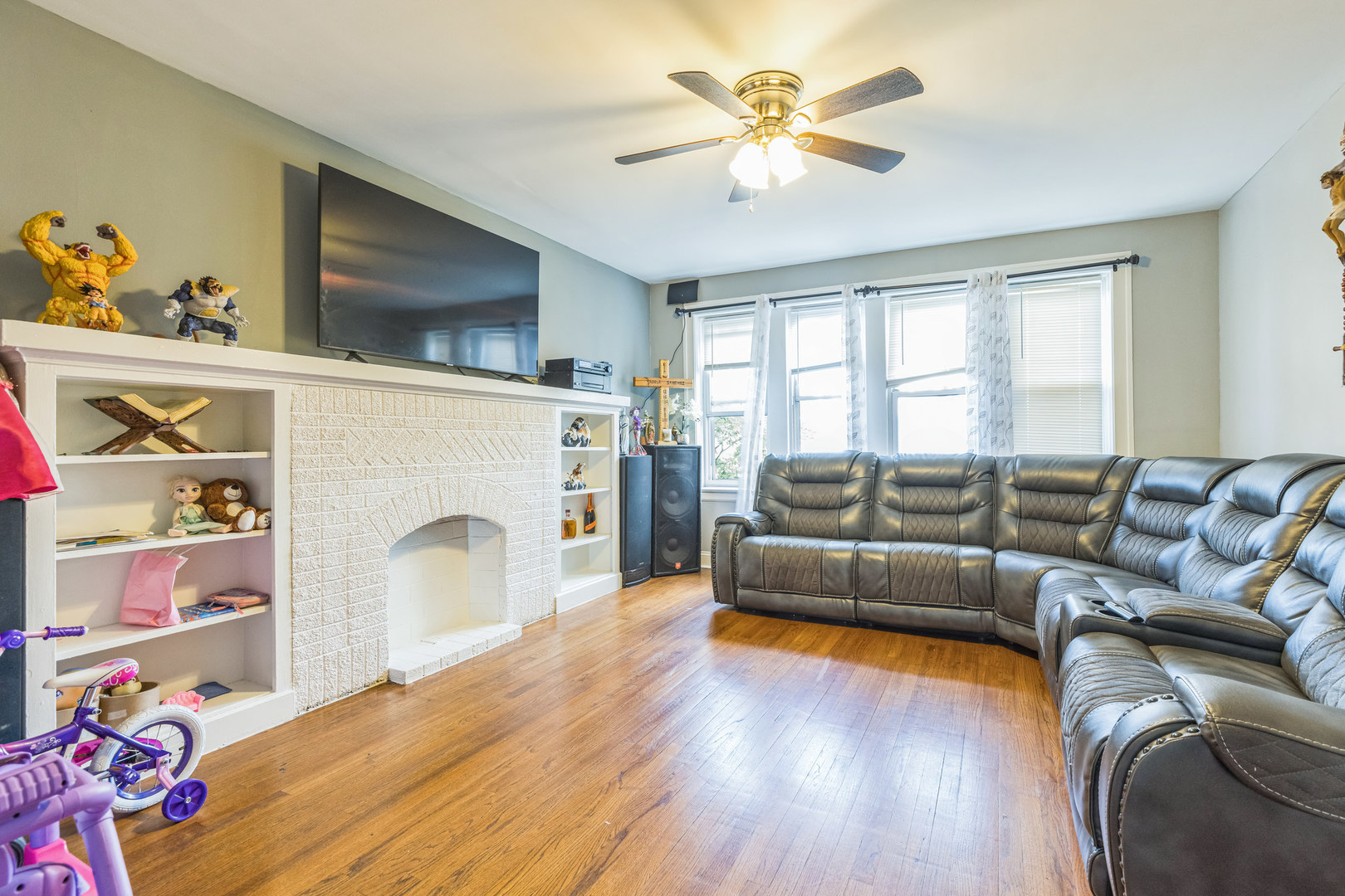 main property photo 12